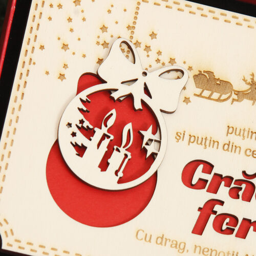 Felicitare din lemn cu globulet personalizat