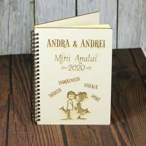 Agenda cu coperte din lemn "Mirii anului”
