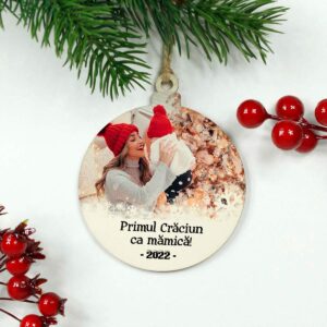 Glob lemn personalizat cu poza - Primul Craciun ca mama!