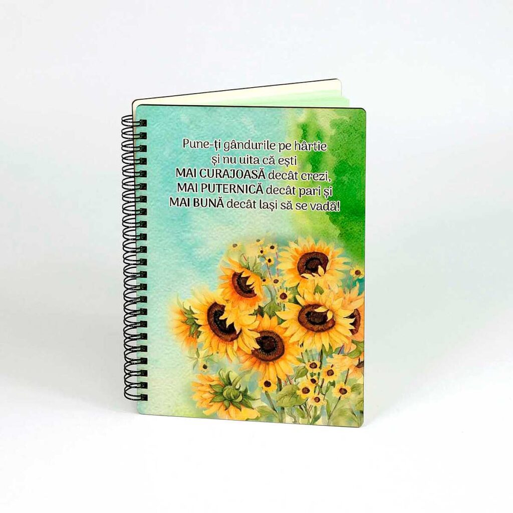 agenda de lemn cadou personalizat cu floarea soarelui