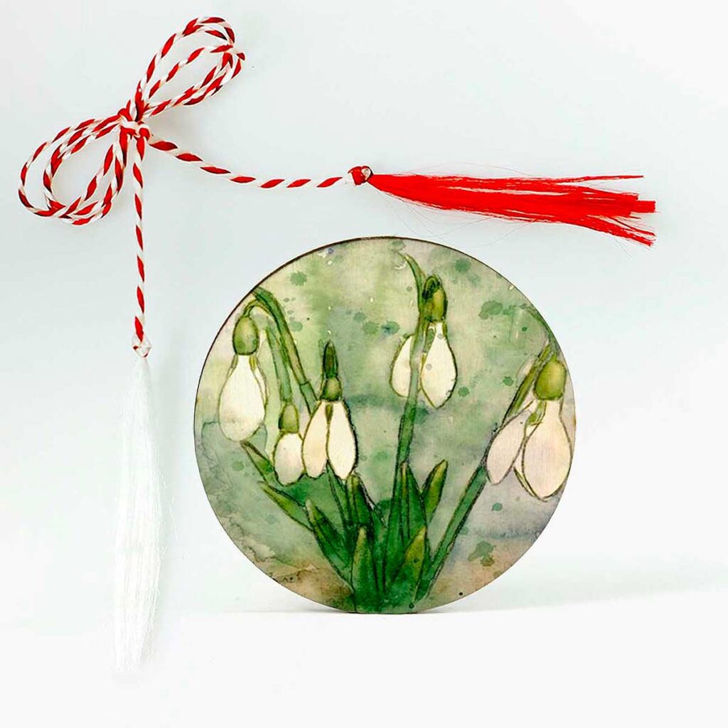 brosa lemn martisor personalizat cu ghiocei
