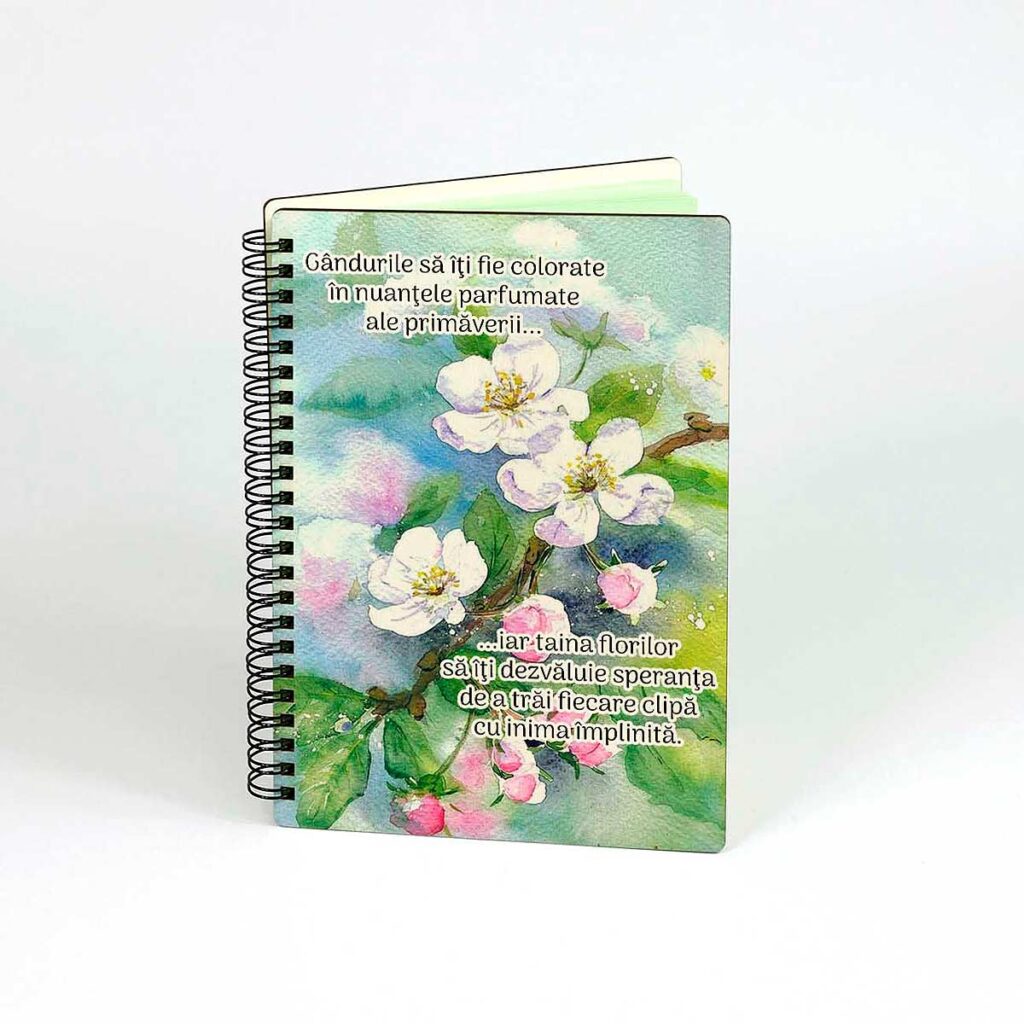 agenda lemn personalizata cadou pentru prietena colega sora fiica nepoata