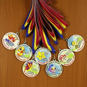 Medalie personalizata cu mascota clasei