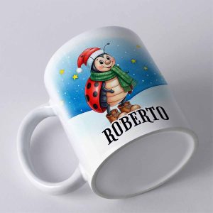 Cană Personalizată de Crăciun cu Buburuza și Numele Copilului – Cadoul Perfect pentru Sărbători.