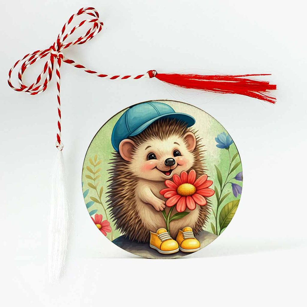 Martisor pentru copii personalizat cu un arici vesel si haios.