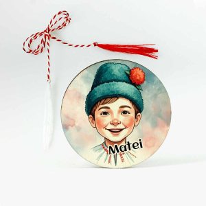 Martisoare traditionale pentru baietei, personalizat cu un baietel taran vesel, perfecte pentru 1 martie