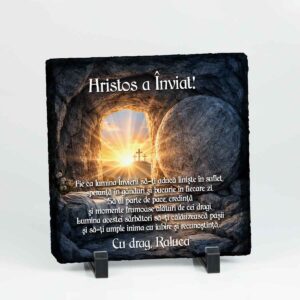 Ardezie personalizată Hristos a Înviat cadou creștin de Paște cu suport pentru expunere disponibilă în dimensiuni 20x20 și 30x30 cm