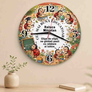 Ceas personalizat educatoare cu buburuze colorate din MDF, cadou pentru gradinita