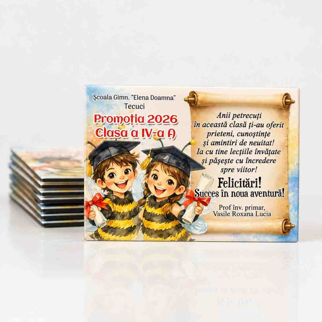 Magnet personalizat Clasa Albinuțelor pentru absolvirea clasei a IV-a promoția 2026 cu design vesel și mesaj emoționant